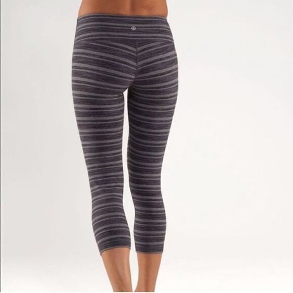 Lululemon Wunder Under BSG Black Stripes Galore Crop Leggings Rare Print 6 - Picture 3 of 11